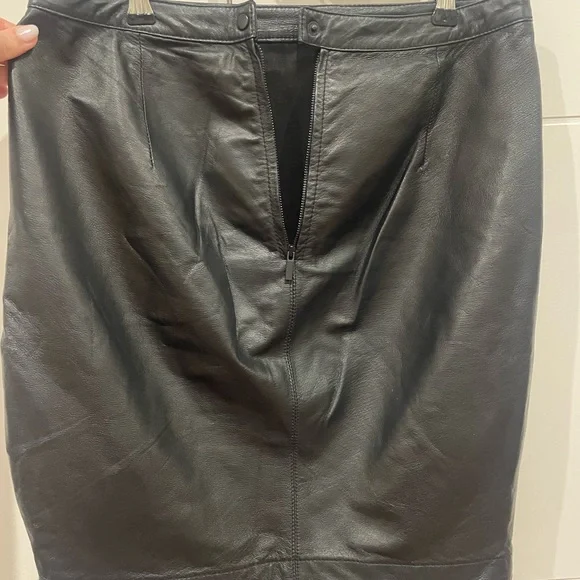 Portmans GENUINE LEATHER skirt - Picture 3 of 3